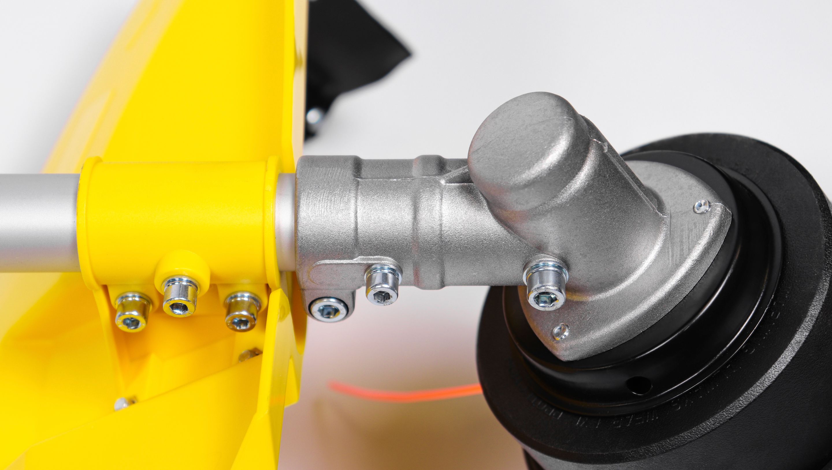 Бензиновый триммер CHAMPION T438S-2