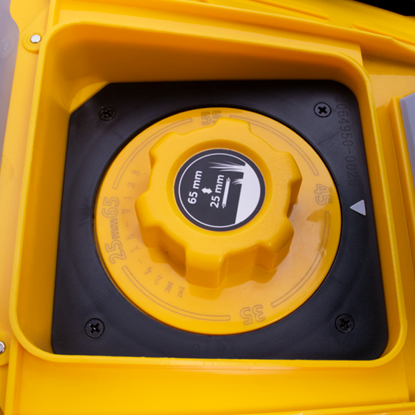 Газонокосилка-робот CHAMPION RMB2428