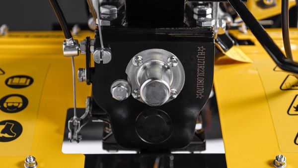 Бензиновый культиватор ЧЕМПИОН BC7723/1