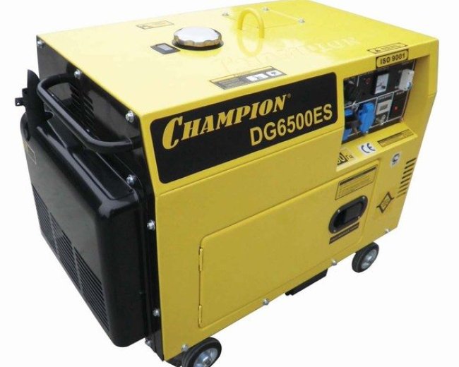 Дизельный генератор Champion DG6500ES