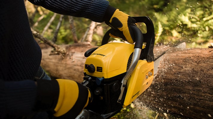 Краткая видеоинструкция к бензиновым цепным пилам Champion